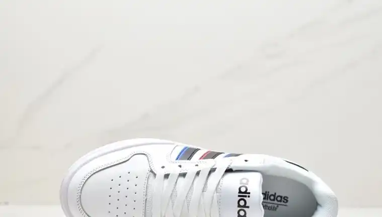 hype Adidas Sneakers