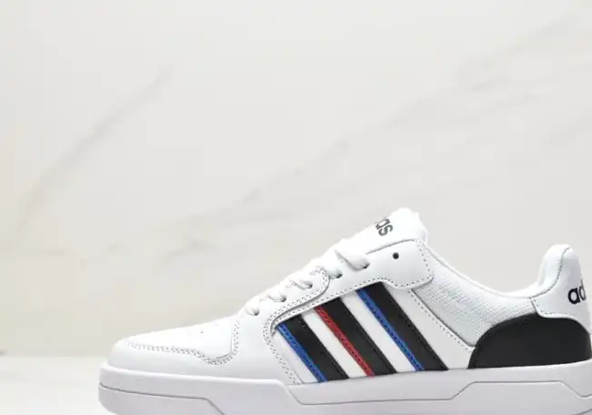 hype Adidas Sneakers