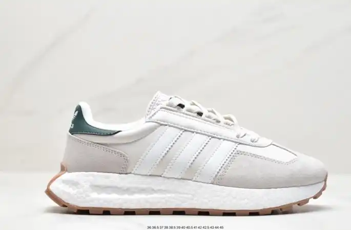 hype Adidas Sneakers