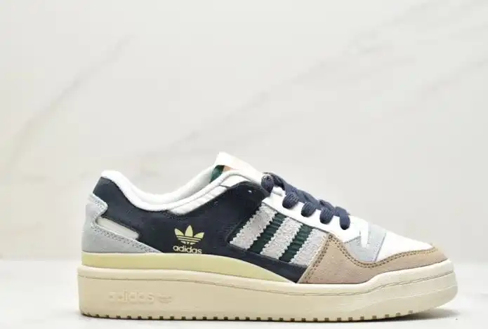 hype Adidas Sneakers