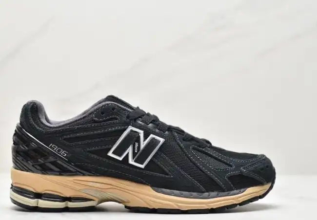 hype New Balance Sneakers