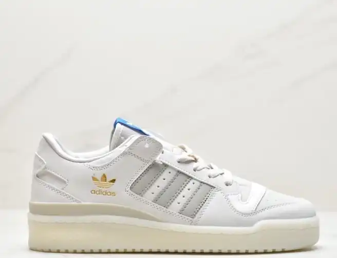 hype Adidas Sneakers