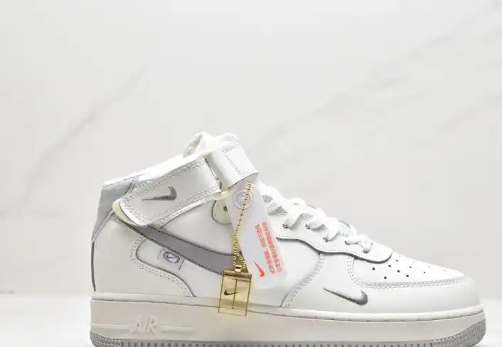 hype Nike Air Force 1