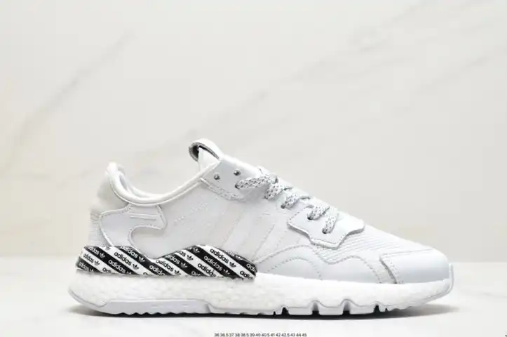 hype Adidas Sneakers