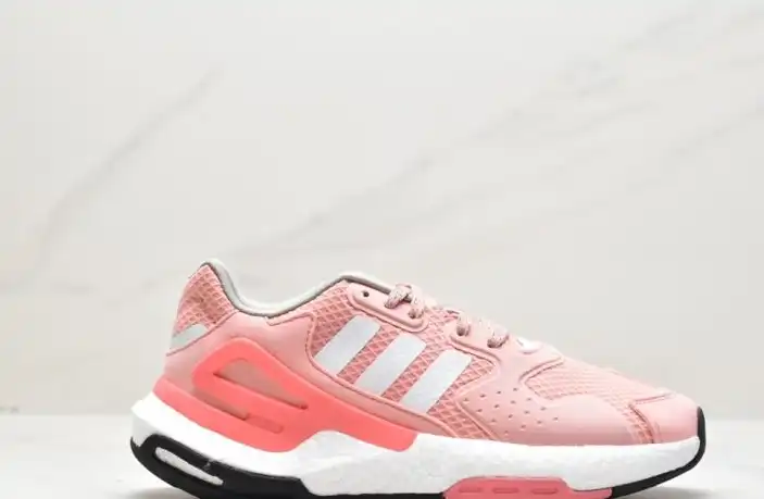 hype Adidas Sneakers