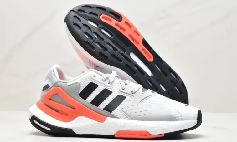 hype Adidas Sneakers