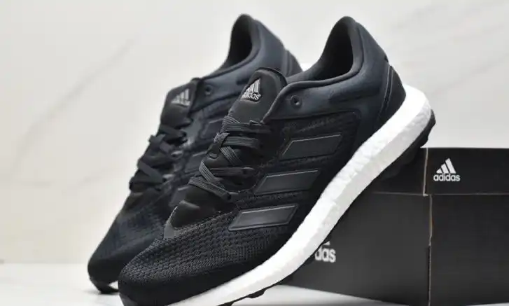 hype Adidas Sneakers