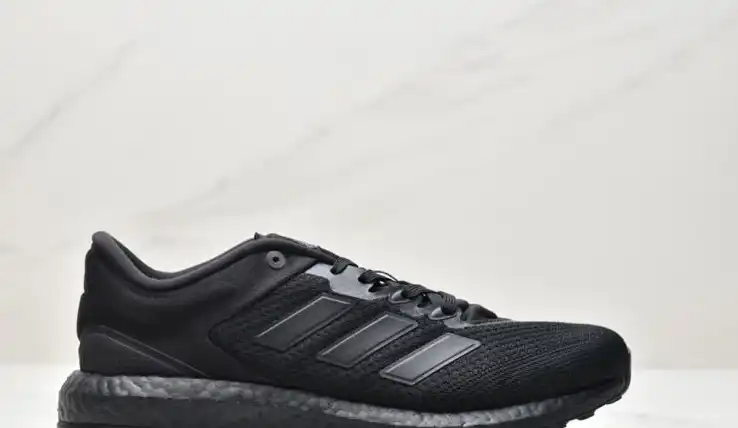 hype Adidas Sneakers