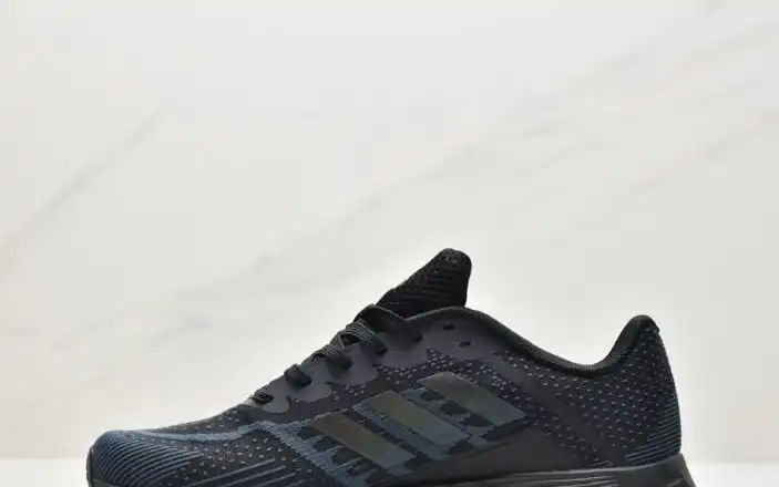 hype Adidas Sneakers