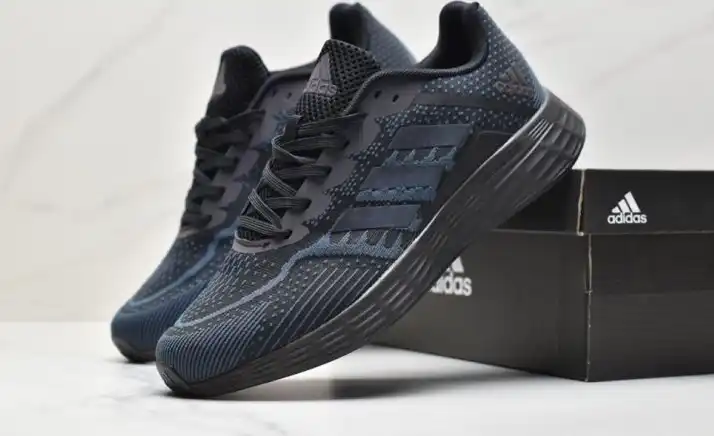 hype Adidas Sneakers