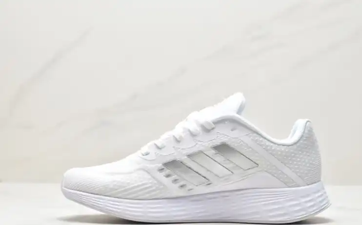 hype Adidas Sneakers