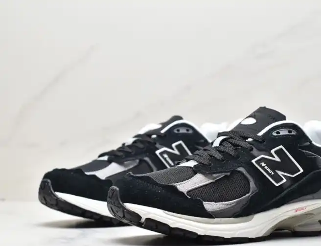 hype New Balance Sneakers