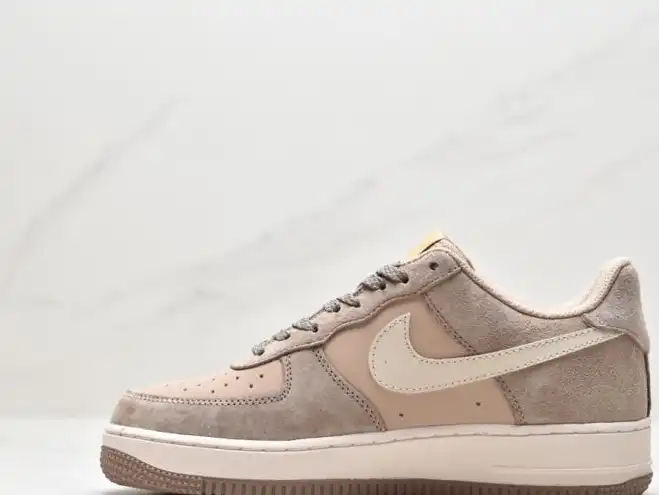 hype Nike Air Force 1