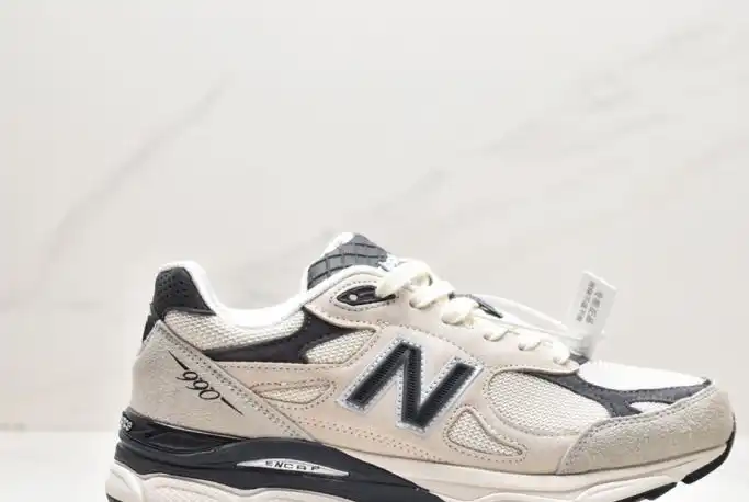 hype New Balance Sneakers