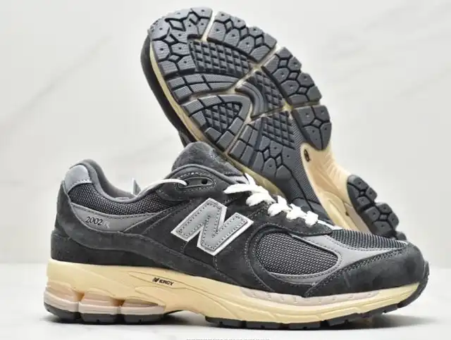 hype New Balance Sneakers