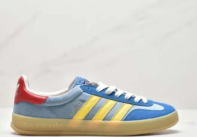 hype Adidas Sneakers