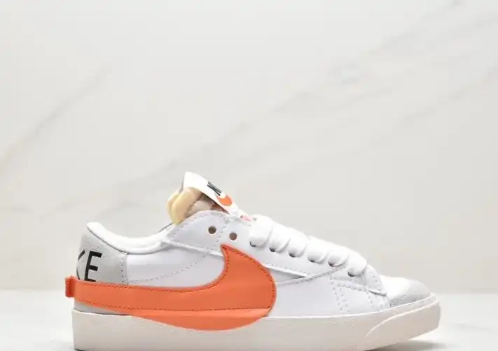 hype Nike Sneakers