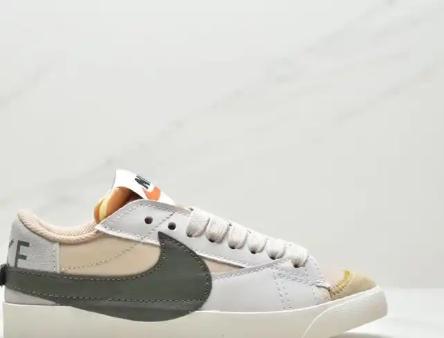 hype Nike Sneakers