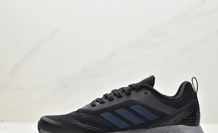 hype Adidas Sneakers