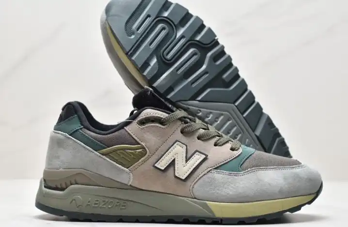 hype New Balance Sneakers