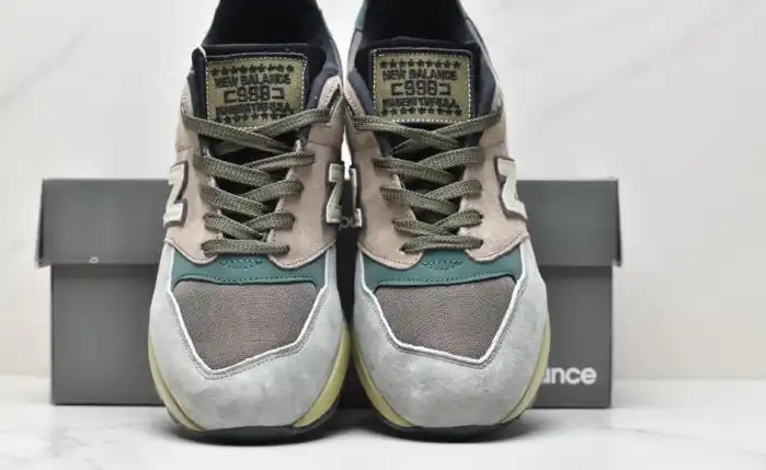 hype New Balance Sneakers