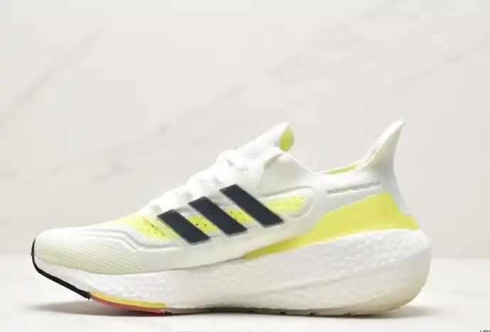 hype Adidas Sneakers