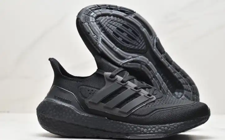 hype Adidas Sneakers