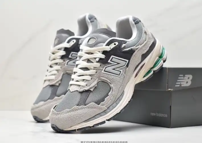 hype New Balance Sneakers