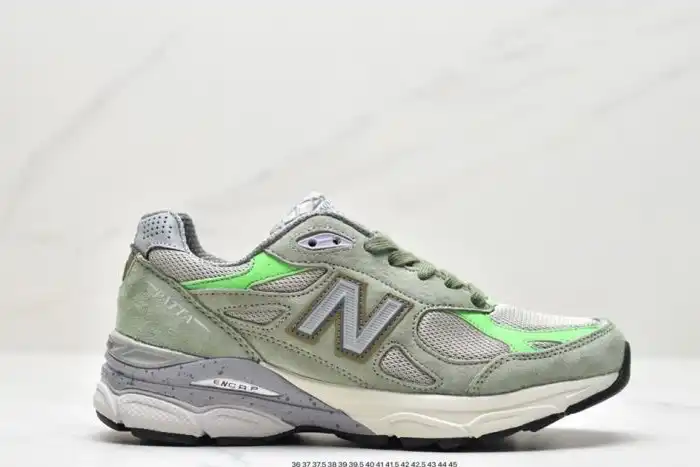 hype New Balance Sneakers