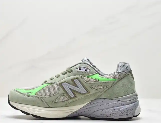 hype New Balance Sneakers