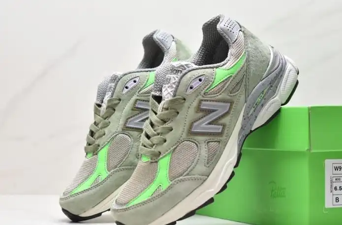 hype New Balance Sneakers