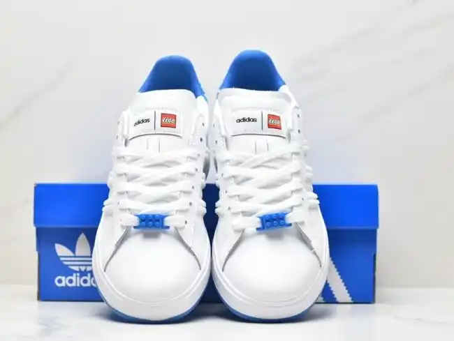 hype Adidas Sneakers