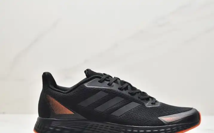 hype Adidas Sneakers