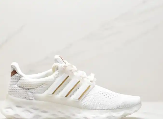 hype Adidas Sneakers