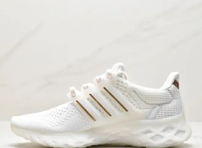 hype Adidas Sneakers