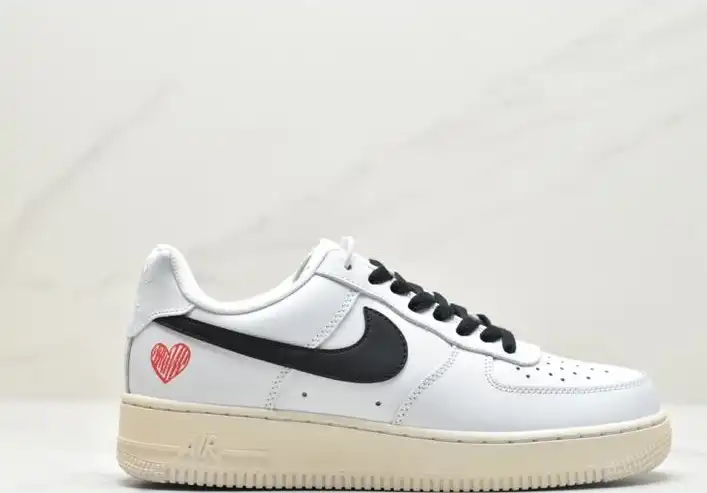 hype Nike Air Force 1