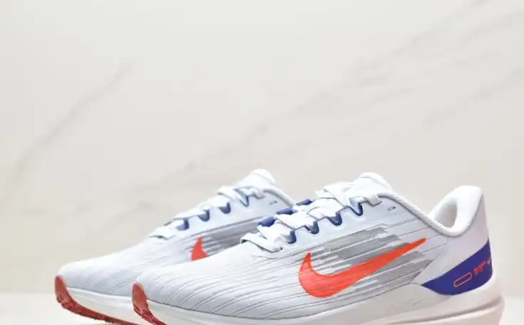 hype Nike Sneakers