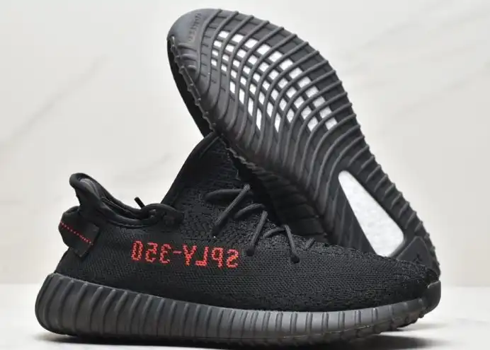 hype Adidas Yeezy Boost