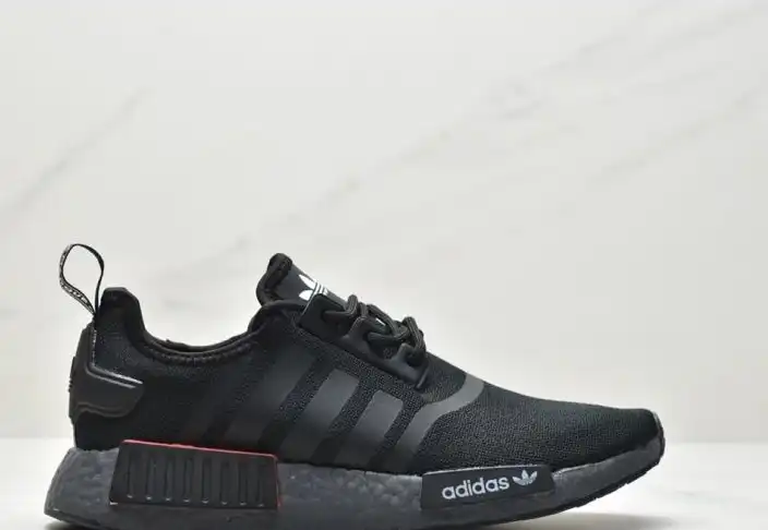 hype Adidas Sneakers