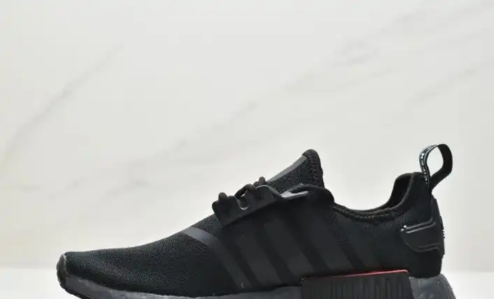 hype Adidas Sneakers