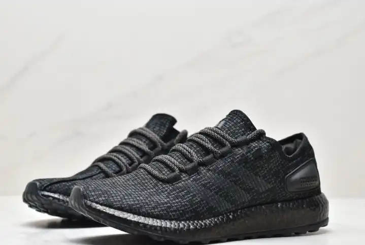 hype Adidas Sneakers