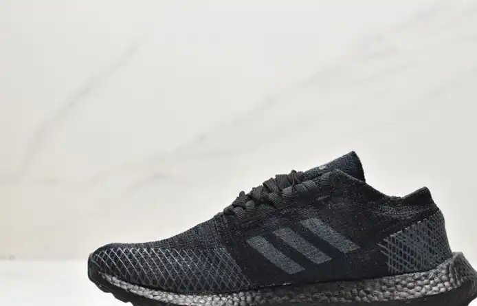 hype Adidas Sneakers