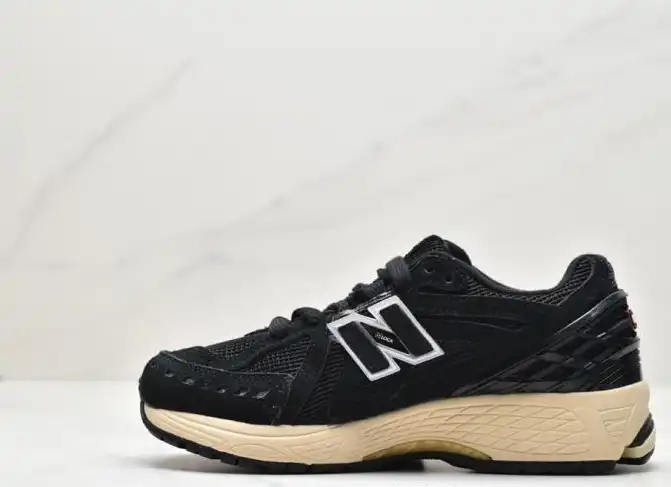 hype New Balance Sneakers