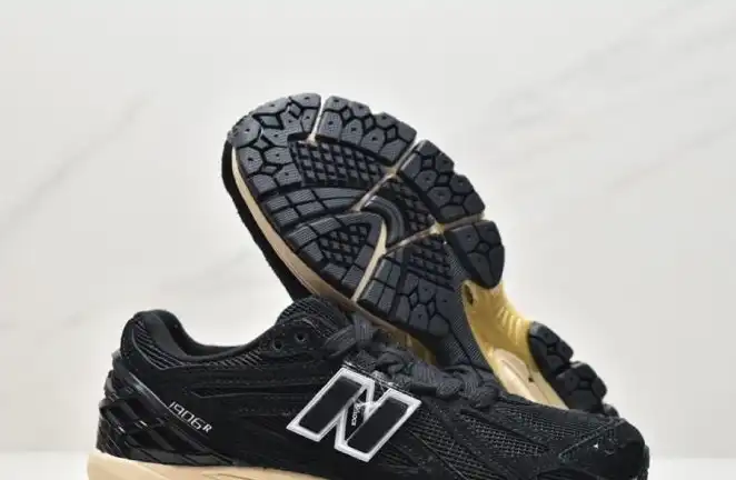 hype New Balance Sneakers