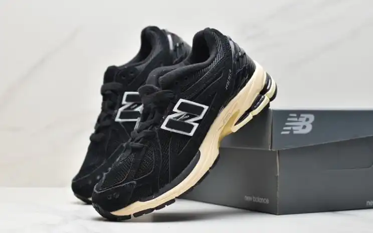 hype New Balance Sneakers