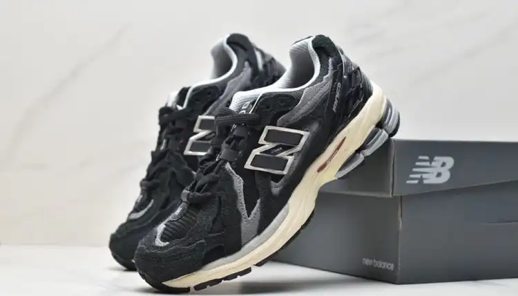 hype New Balance Sneakers