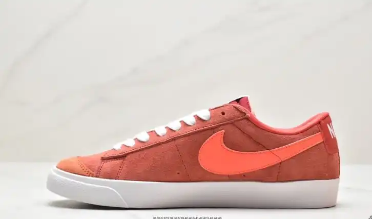 hype Nike Sneakers