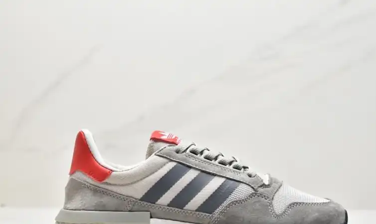 hype Adidas Sneakers