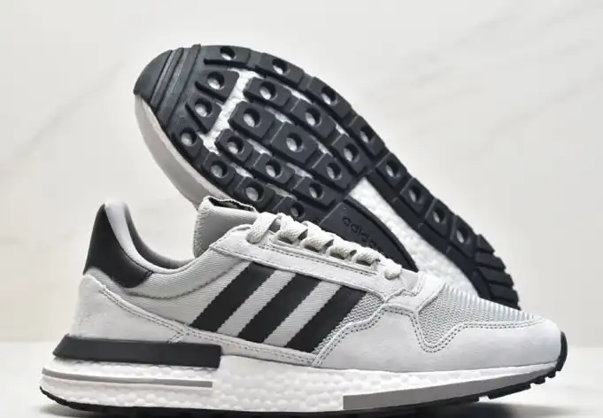 hype Adidas Sneakers