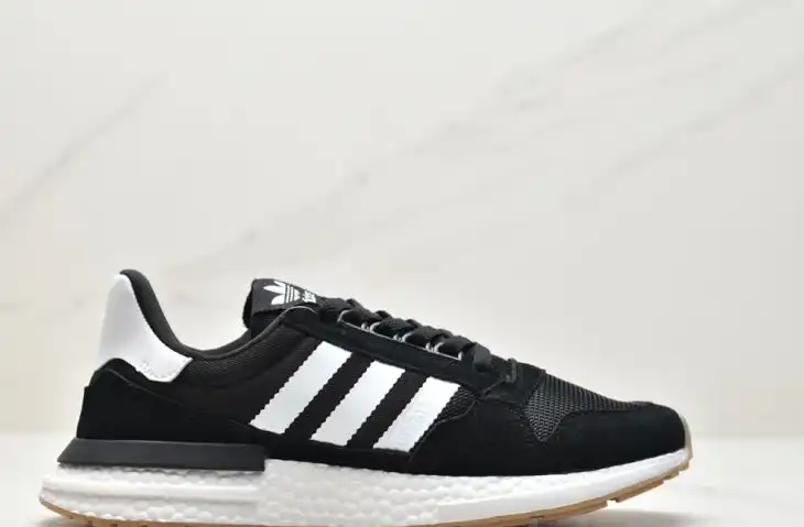 hype Adidas Sneakers